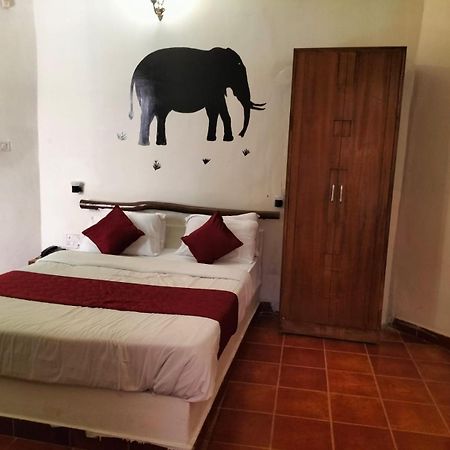 The Country Club Wildlife Resorts Bandipūr Extérieur photo