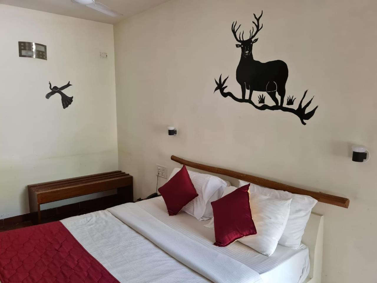 The Country Club Wildlife Resorts Bandipūr Extérieur photo