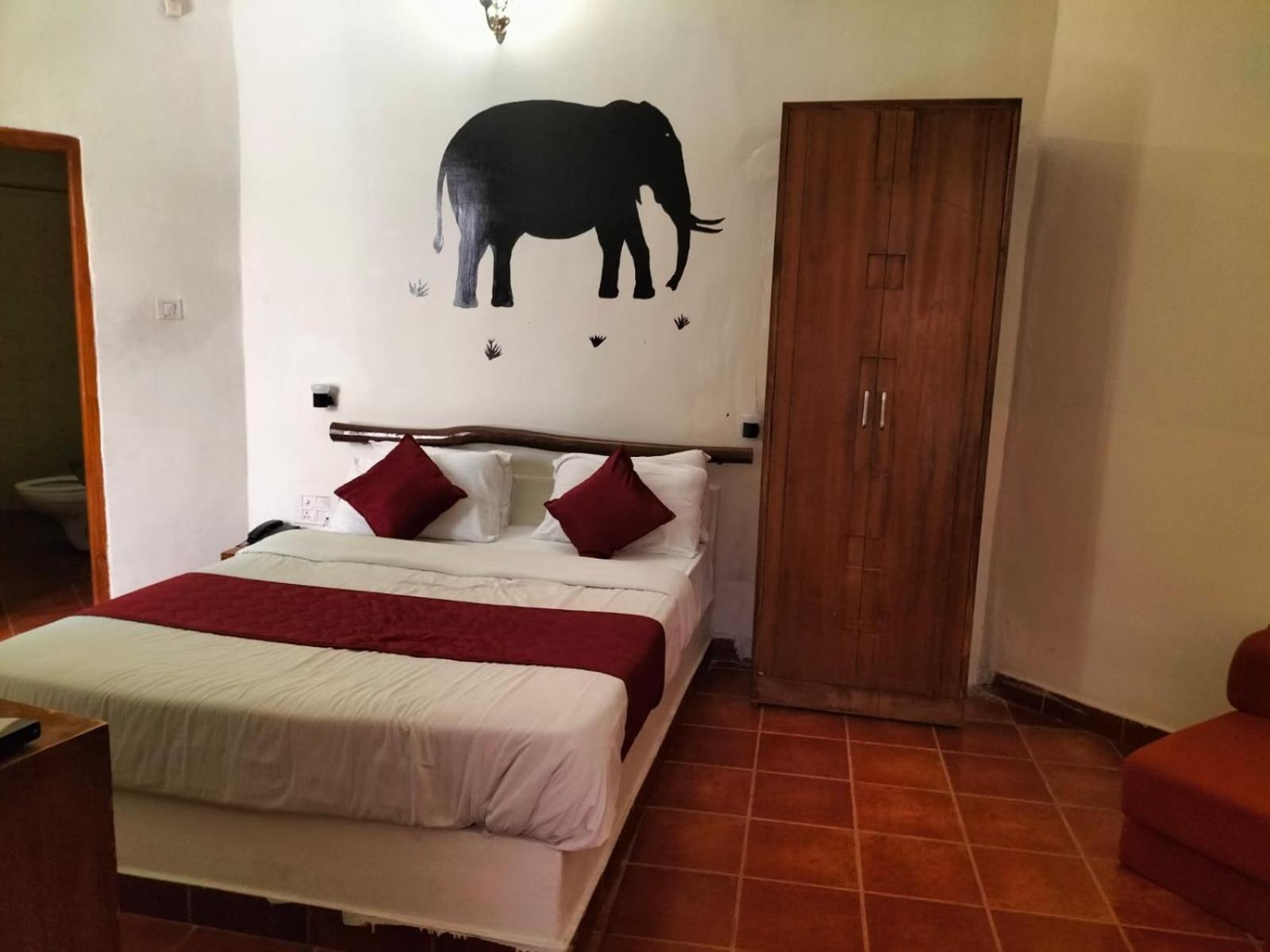 The Country Club Wildlife Resorts Bandipūr Extérieur photo